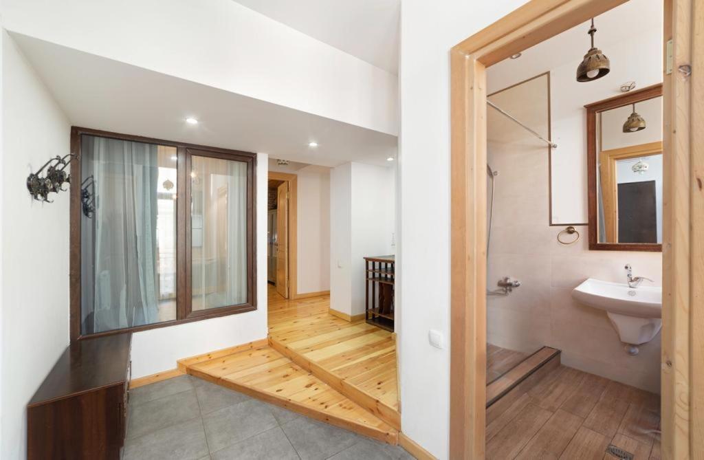 Duplex Opera 3 Apartman Tbiliszi Kültér fotó