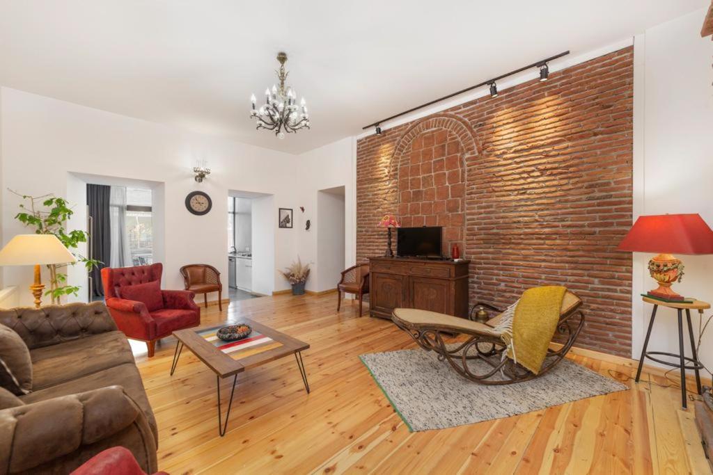 Duplex Opera 3 Apartman Tbiliszi Kültér fotó